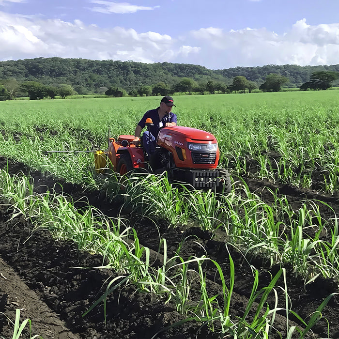 Hanomag Tractor 25HP Diesel / 4x4 / Salida hidraulica 3 puntos